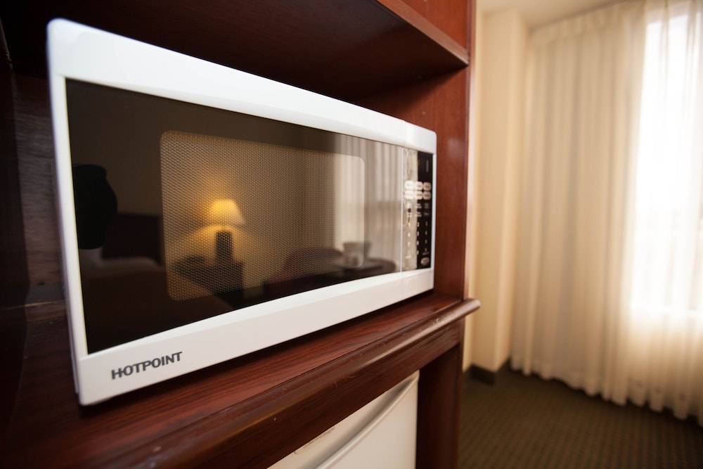 Hilton Garden Inn Plymouth - photo 2