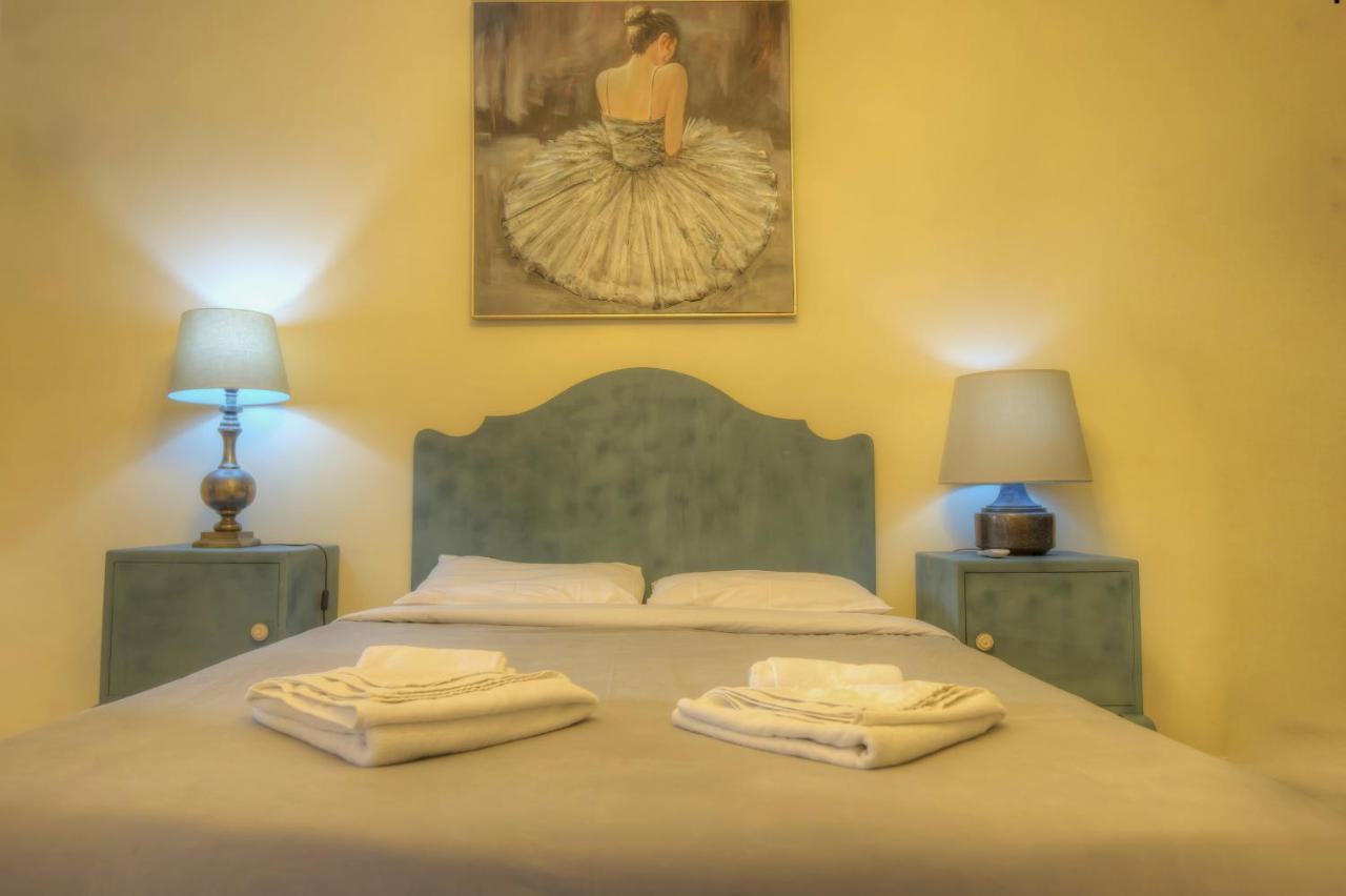 Large and bright apartment in the city centre GOSLM 2 — 4-Star Luxury Hotel in Sliema, Malta
