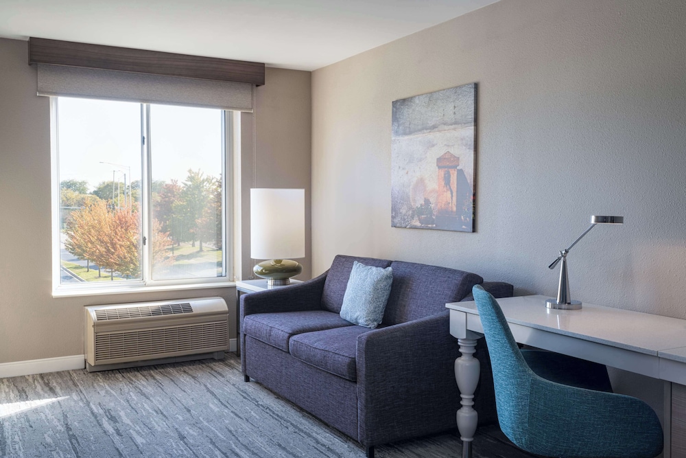 Hilton Garden Inn St. Charles - photo 7