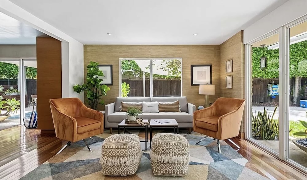 Wilton Manors Stunning Gated Oasis - photo 6