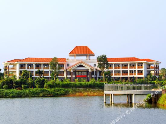 Lvhu Bay Hotel in Huazhou, People's Republic of China