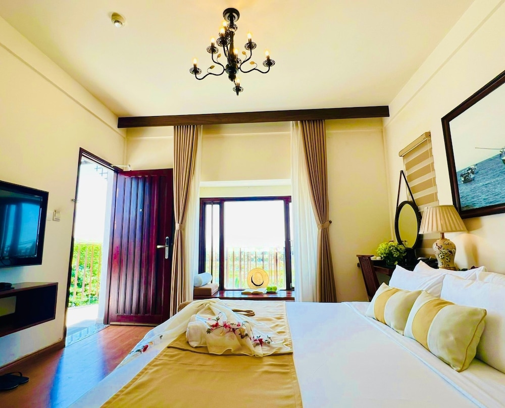 Happy Life Memories Hoi An Hotel & Spa — 4-Star Luxury Hotel in Da Nang, Vietnam