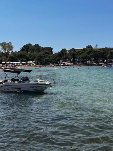 Apartments Lucky Star Novalja Pag — 4-Star Luxury Hotel in Novalja, Croatia