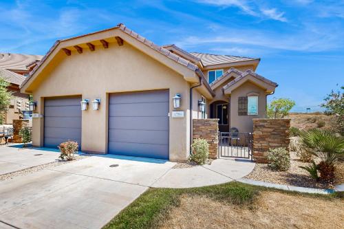 Razor Ridge Retreat in Washington, United States