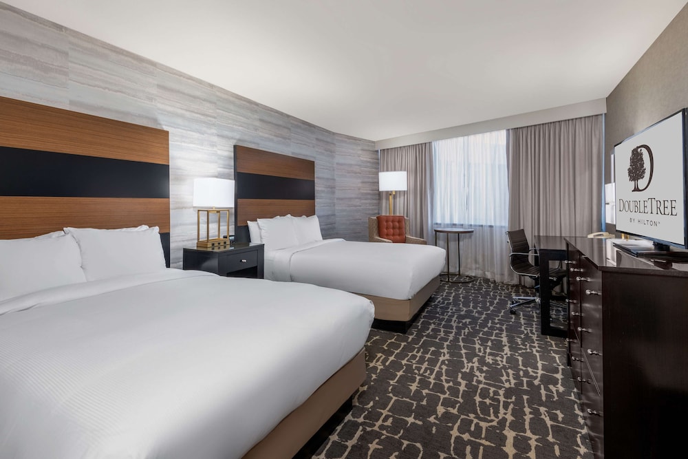 DoubleTree by Hilton Denver Aurora - photo 7