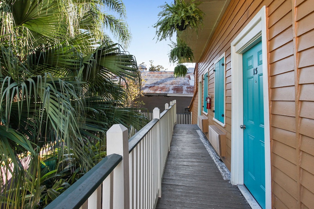 New Orleans Guest House - photo 18