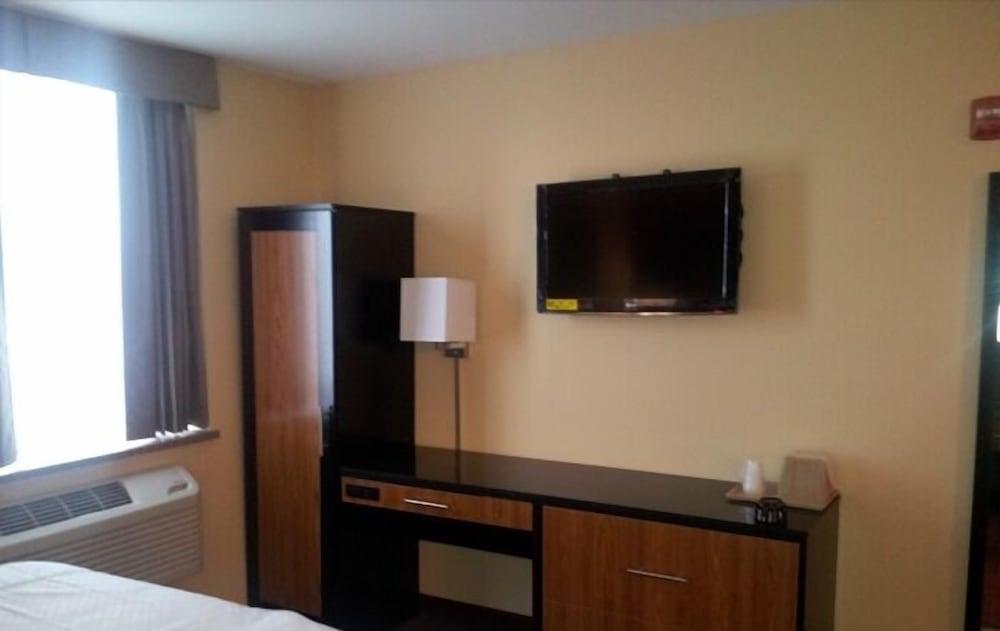Hotel Bliss - photo 12
