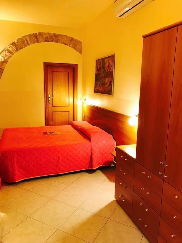 Room Economy - carbon neutral hotel in Corato