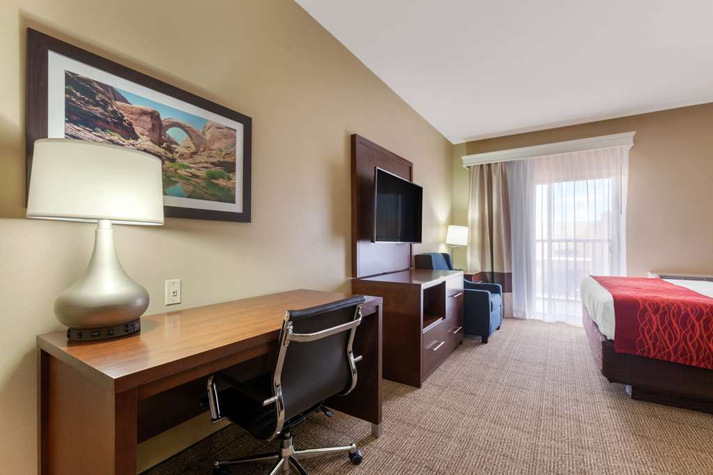 Comfort Inn & Suites Page at Lake Powell - photo 30