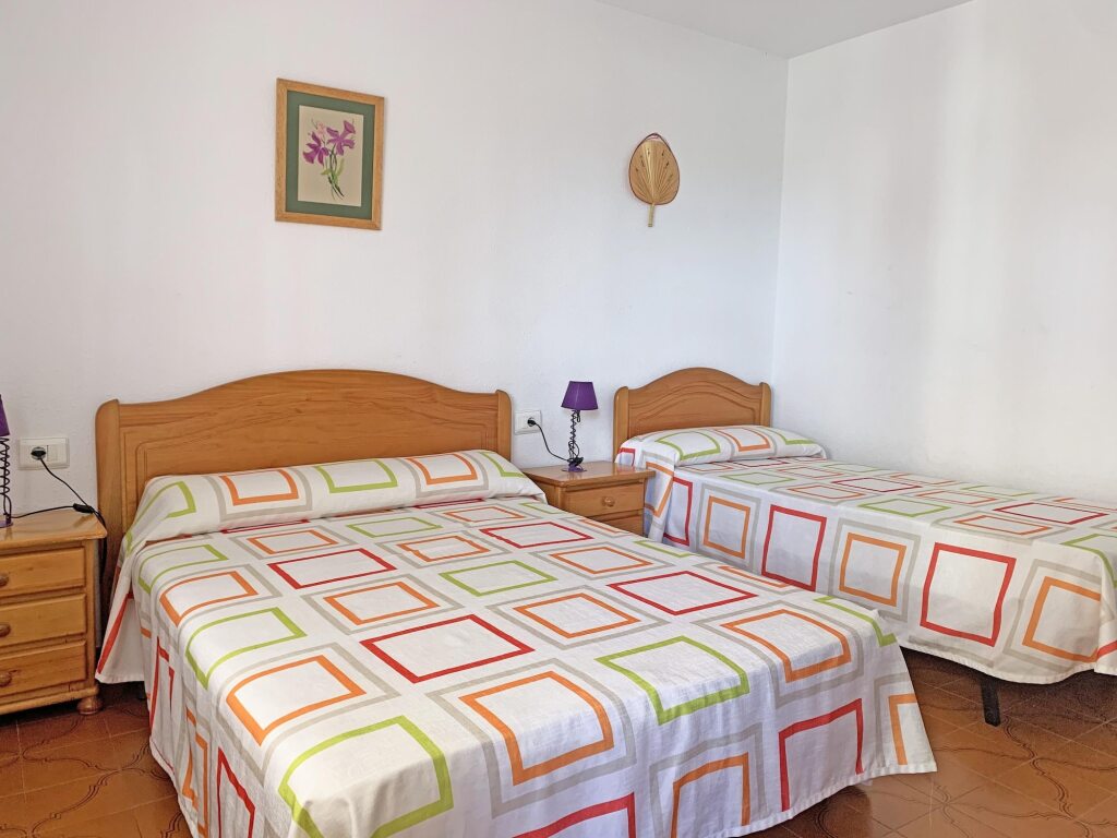 Mar de Peñiscola Casablanca Apts 3000 — 4-Star Luxury Hotel in Peniscola, Spain
