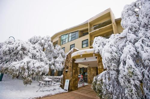 Grand Mercure Chalet Mount Buller — 4-Star Luxury Hotel in Mount Buller, Australia