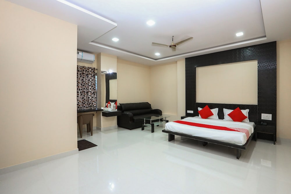 Suvarna Suites - last minute hotel in Mysore