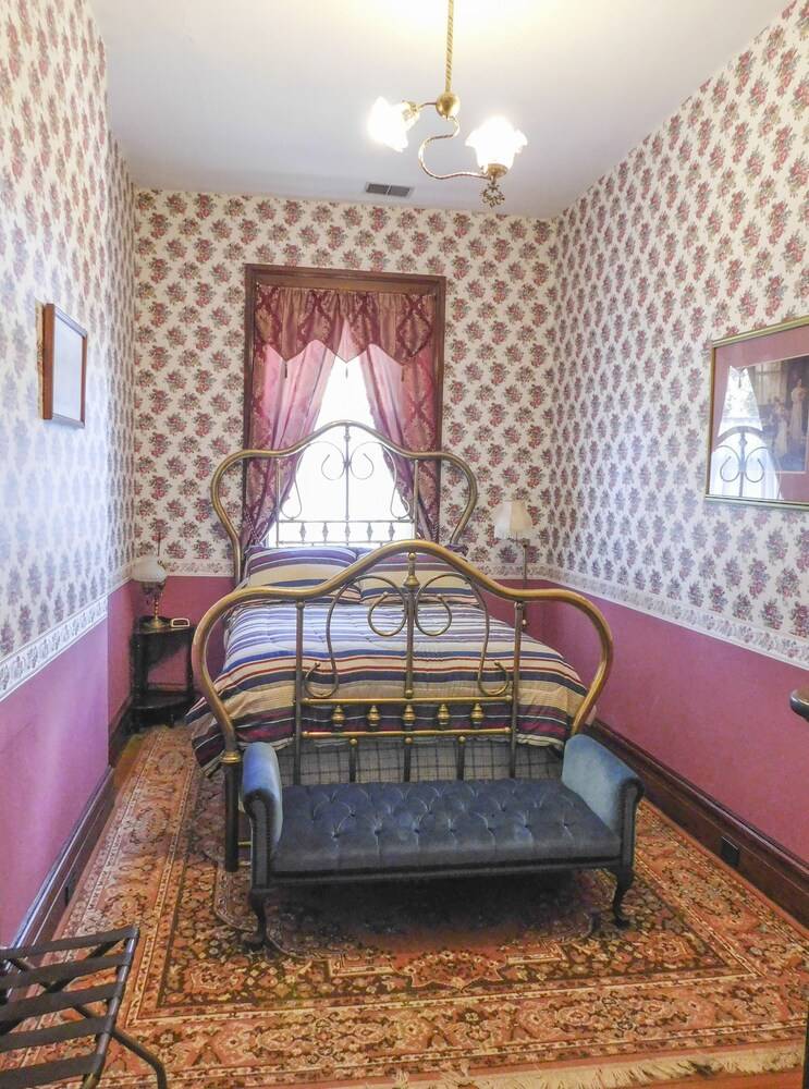 Herzog Mansion - photo 17