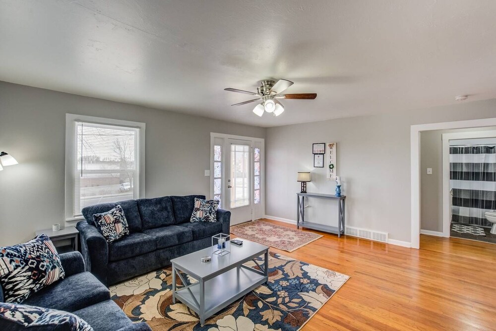 2BR Olympic Training Center Dog friendly - photo 16