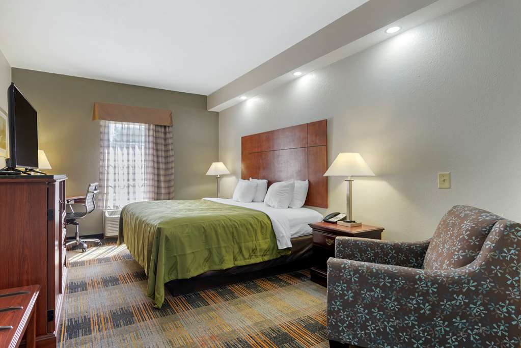 Quality Inn Newnan Atlanta South - photo 14