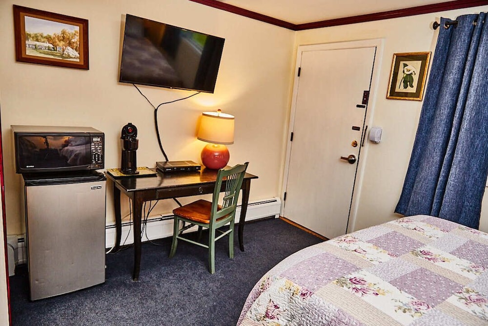 Governors Rock Motel - photo 32