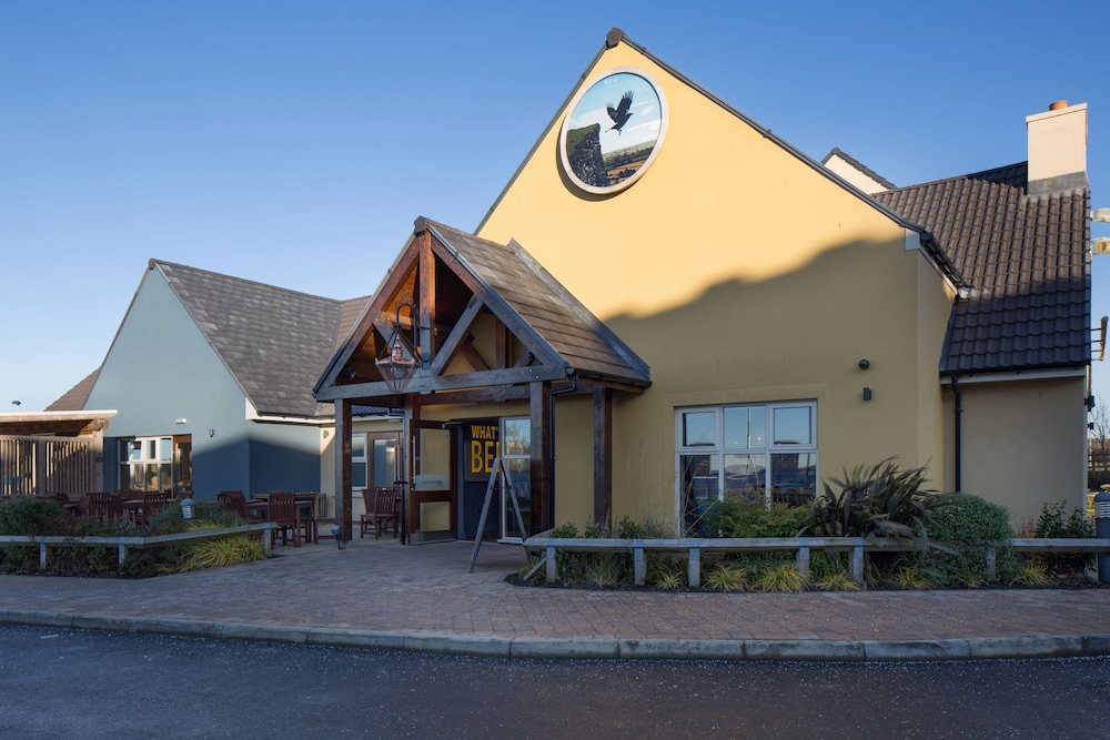 Raven s Cliff Motherwell by Marston's Inns — hotel in Motherwell