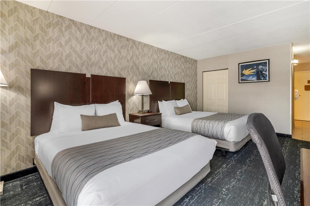 Best Western Plus Keene Hotel - photo 43