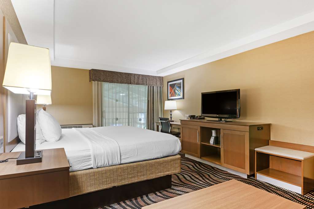 Best Western Summit Inn - photo 22