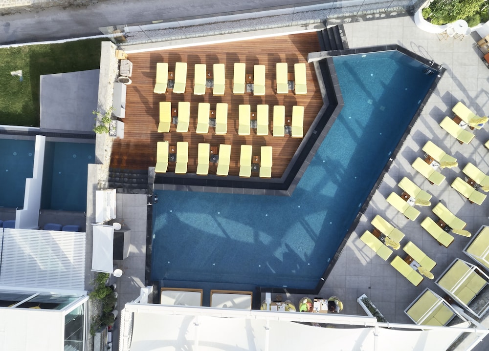 Myconian Korali Relais & Chateaux — 5-Star Luxury Hotel in Mykonos, Greece