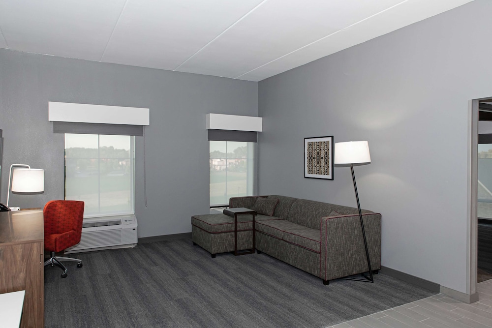Hampton Inn & Suites Charlotte Steele Creek - photo 14