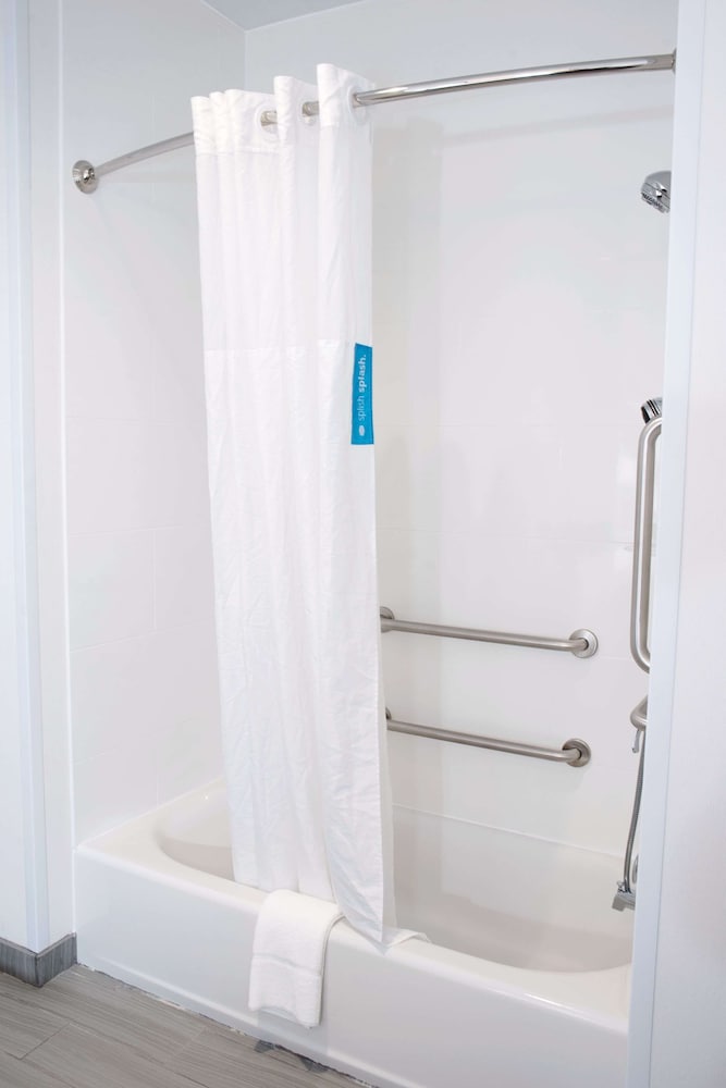 Hampton Inn & Suites Des Moines Urbandale - photo 26