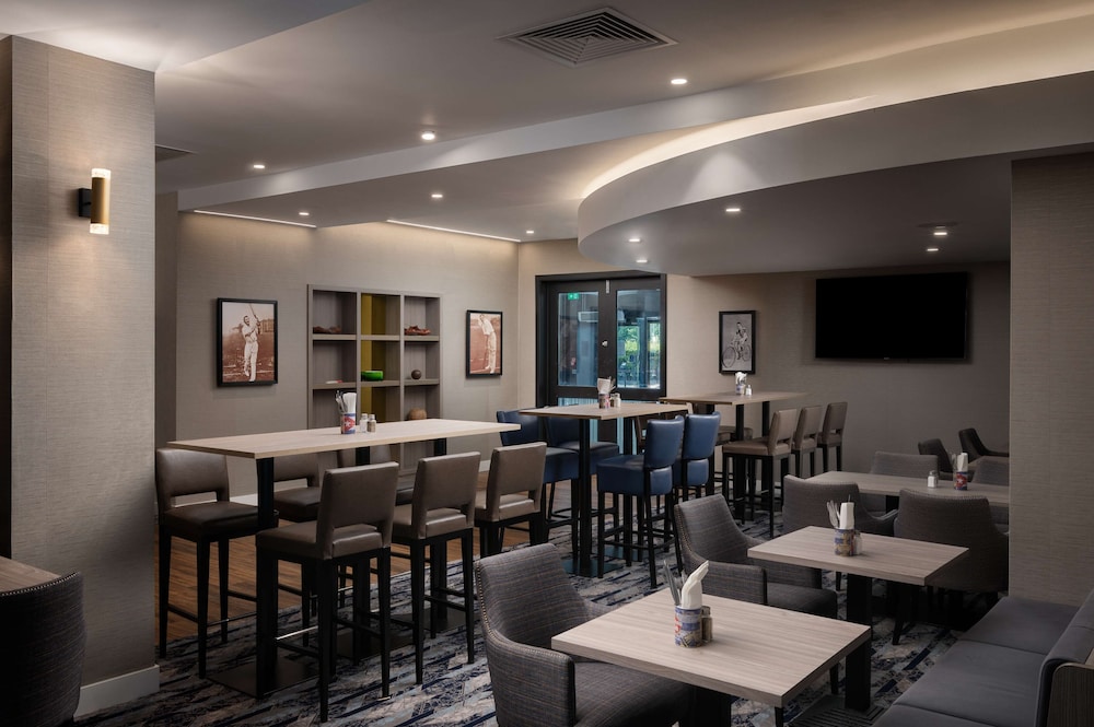 Hilton Garden Inn Columbus Airport - photo 34