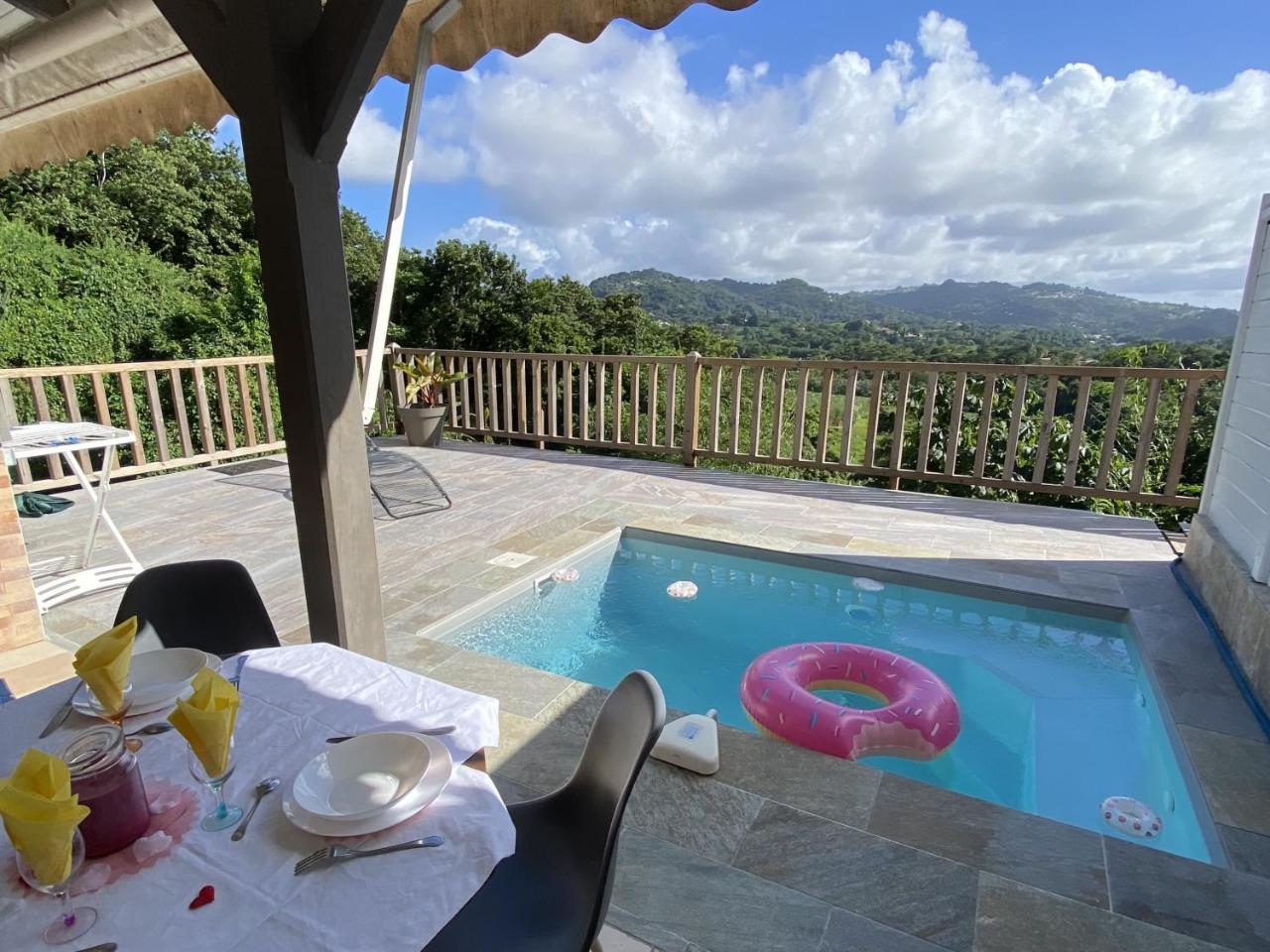 Appartement T2 B vue campagne — 4-Star Luxury Hotel in Le Robert, Martinique