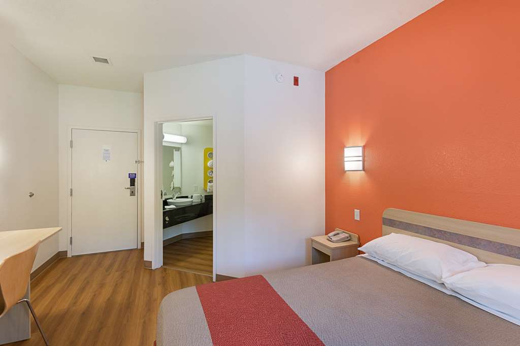 Motel 6 Columbia SC Fort Jackson Area - photo 8