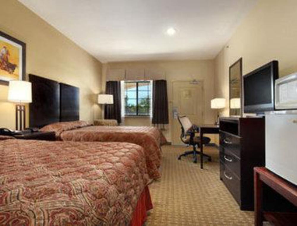Super 8 by Wyndham Stephenville - photo 7