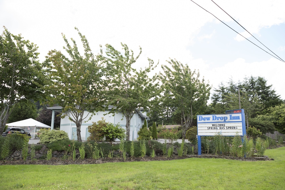The Dew Drop Inn Motel - photo 53