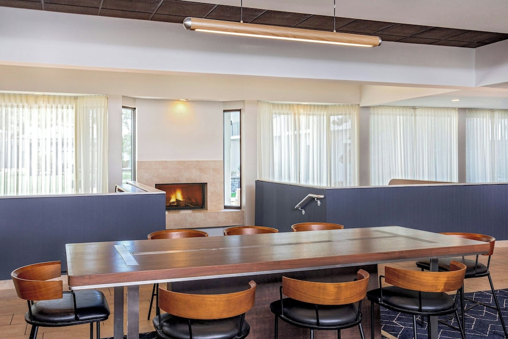 Courtyard by Marriott Boston Andover - photo 46