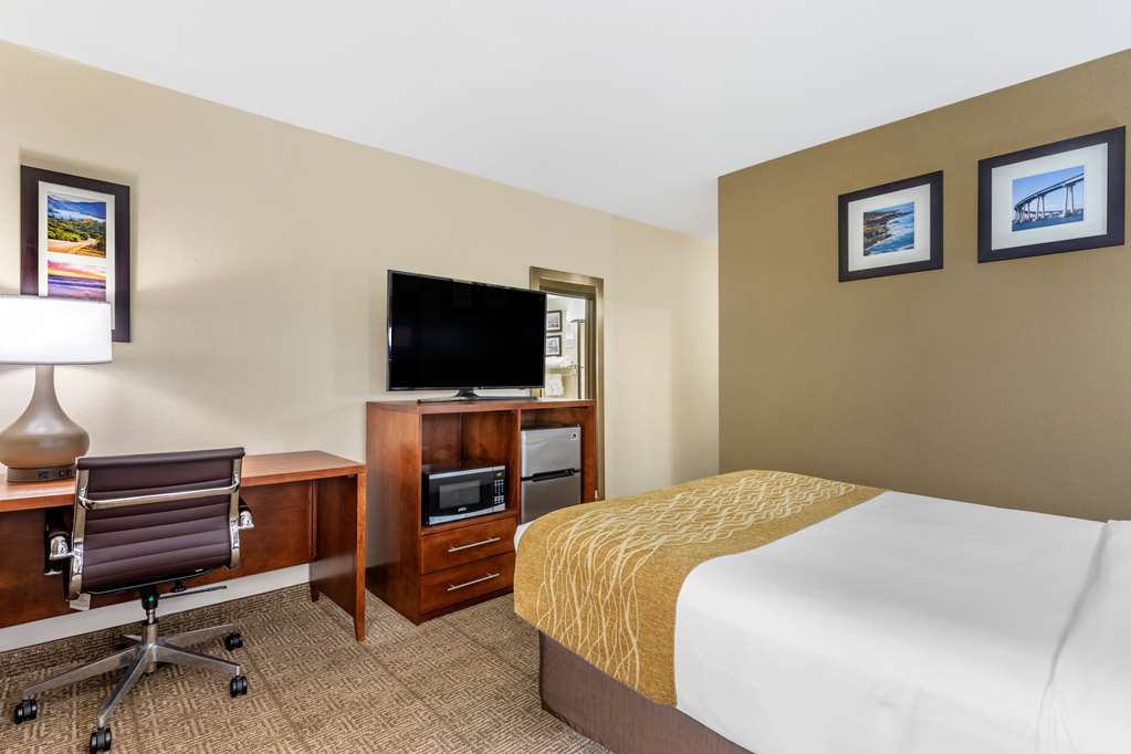 Comfort Inn Escondido San Diego North County - photo 22