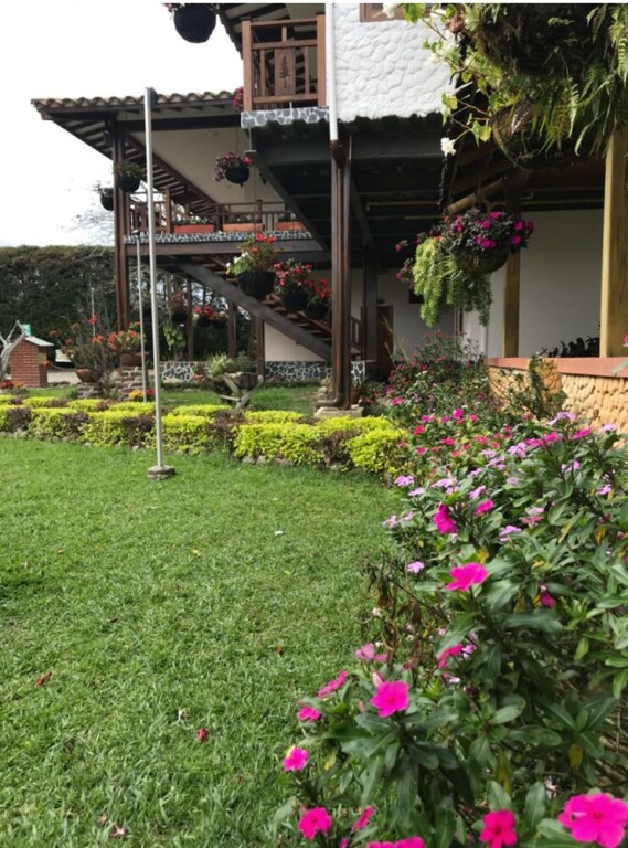 Finca Hotel Las Araucarias — hotel in Urrao