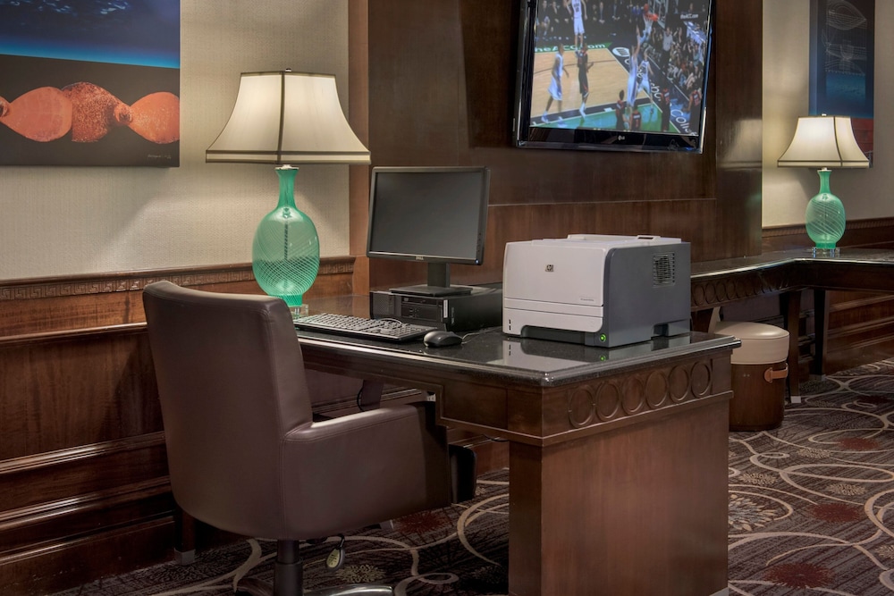 Norfolk Waterside Marriott - photo 18