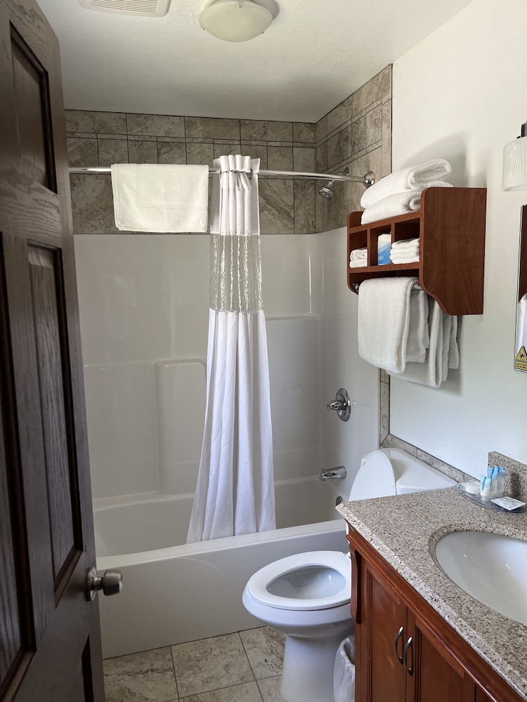 All Star Inn & Suites - photo 321