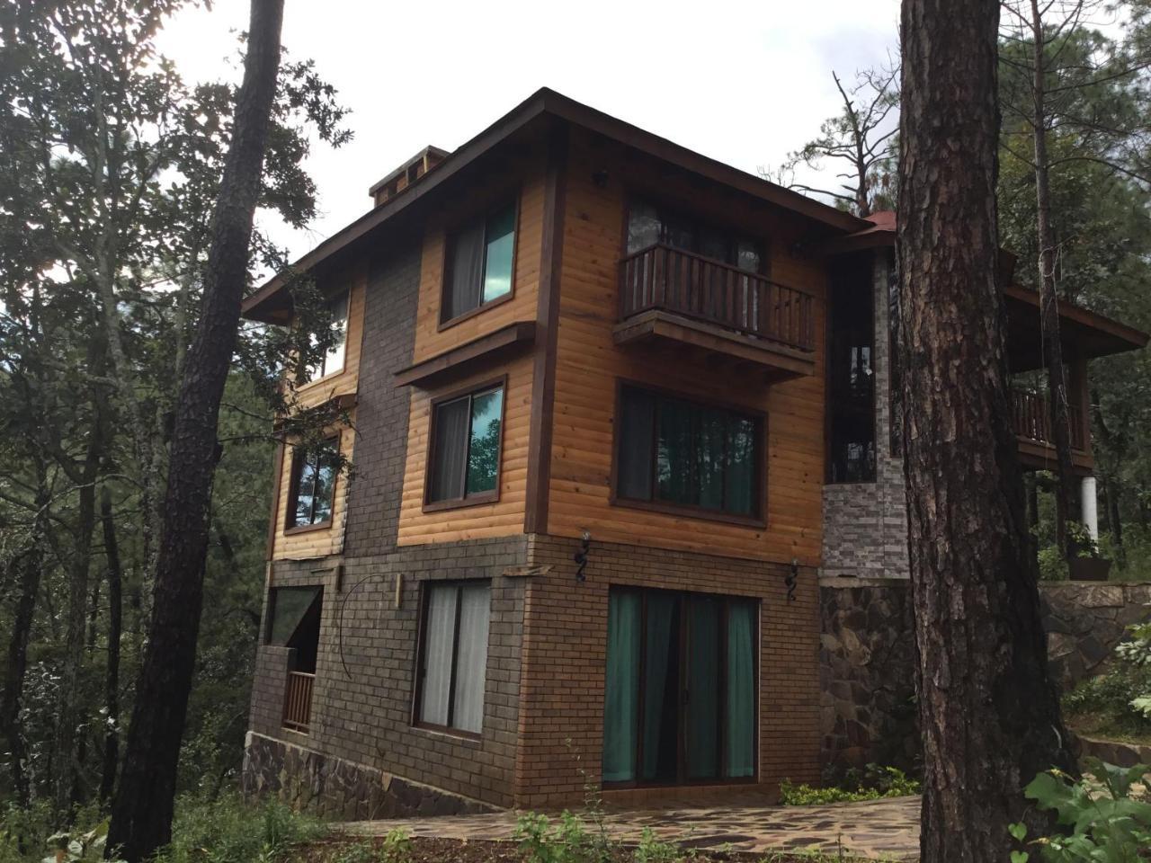 Cabaña dentro del Bosque para 24 Personas in Mazamitla, Mexico