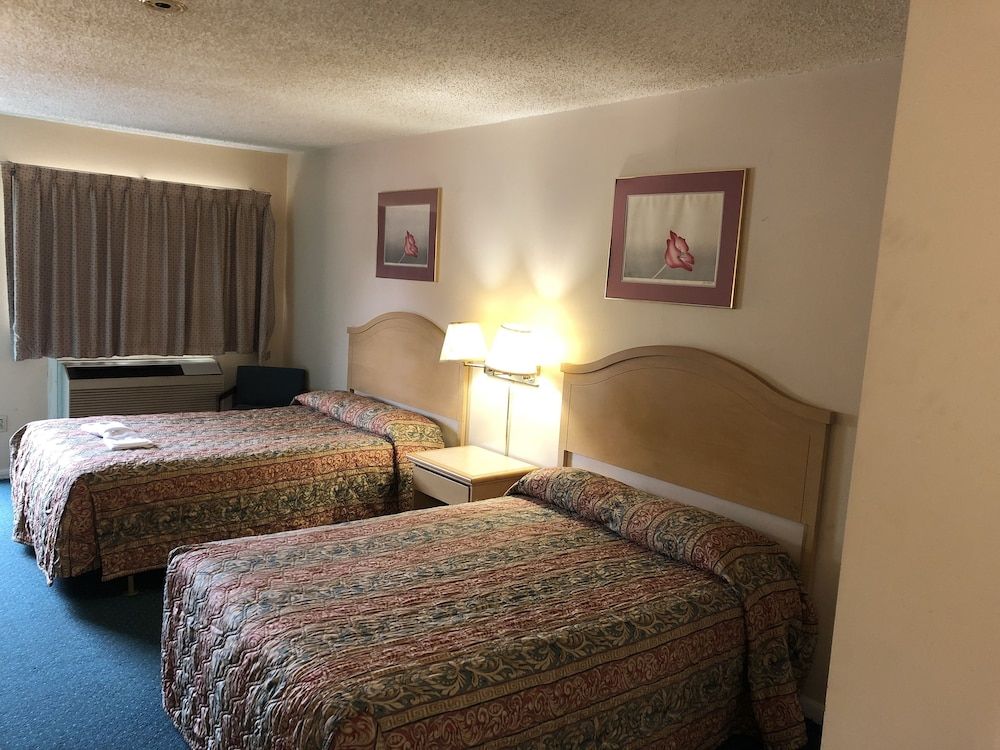 Red Maple Inn - photo 11