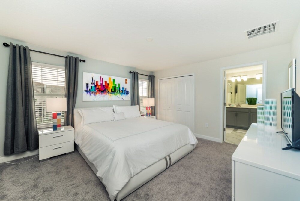 Rent a Luxury Townhome on Storey Lake Resort Minutes From Disney Orlando Townhome 1004 - photo 3