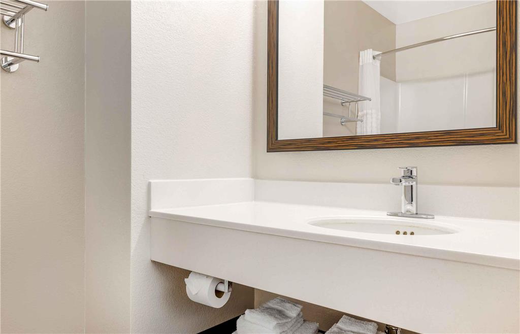 Extended Stay America Suites Carlsbad Village by the Sea - photo 21