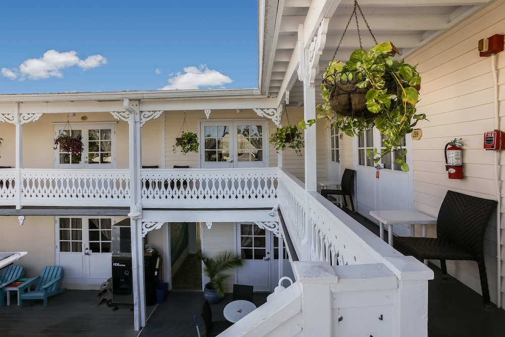 The Palms Hotel - photo 157