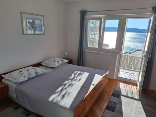 Apartment in Duce with sea view balcony air conditioning WiFi 5146 1 — 4-Star Luxury Hotel in Duce, Croatia