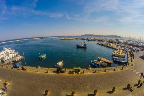 L Angolo Segreto di Giovanni Il Pescatore — 4-Star Luxury Hotel in Procida, Italy