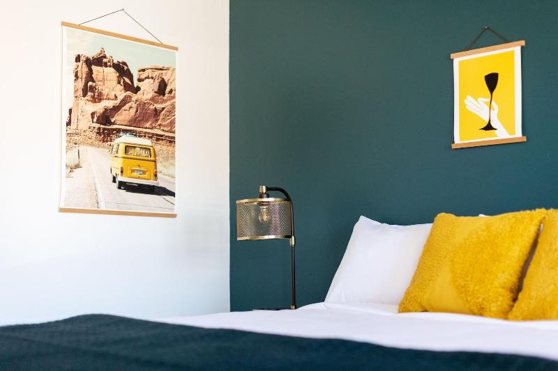 Spoke and Vine Motel - photo 11