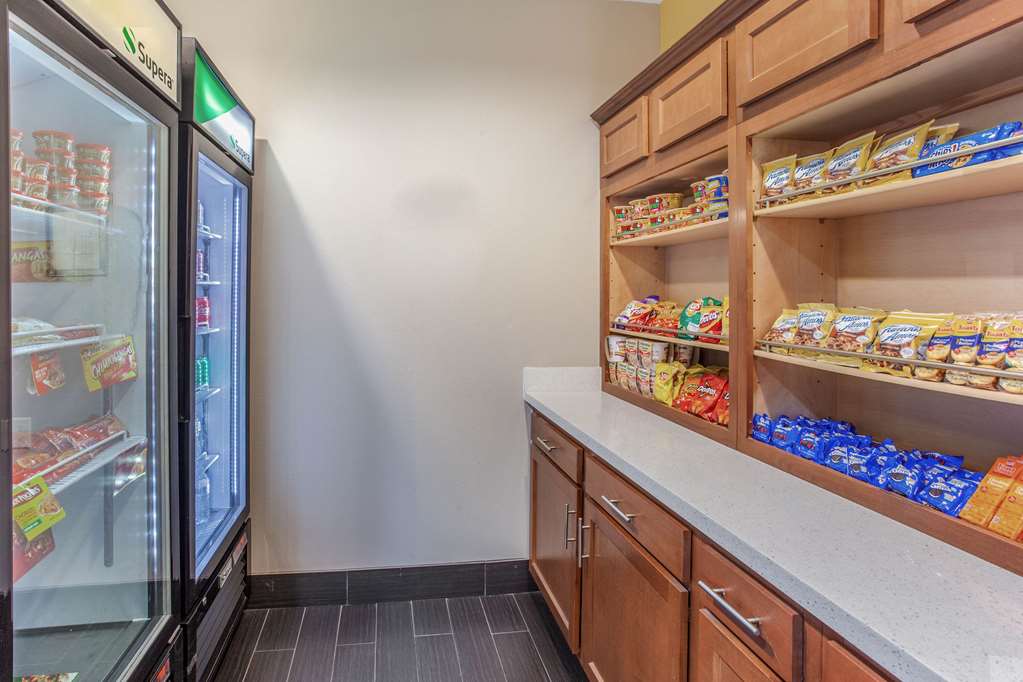 La Quinta Inn & Suites by Wyndham Luling - photo 29
