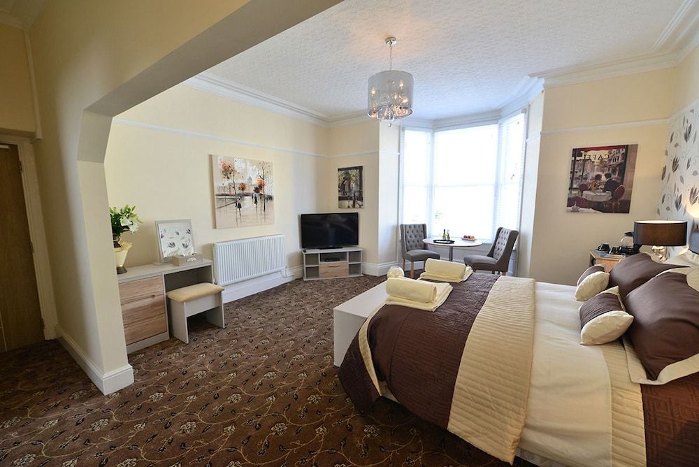 Snooze Rooms in Llandudno, United Kingdom