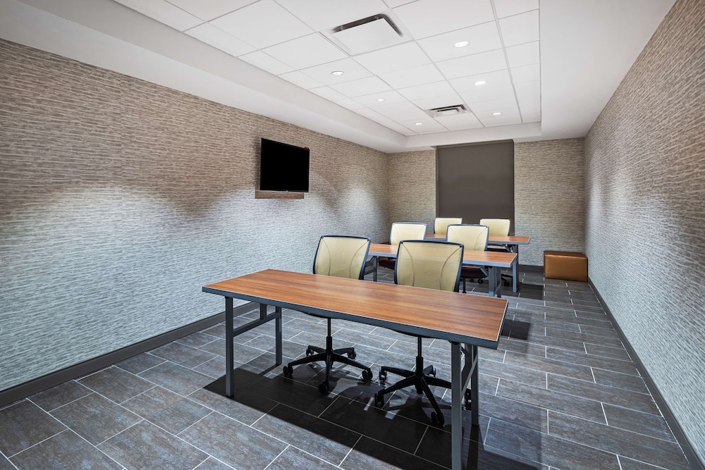 Home2 Suites by Hilton Laredo Airport - photo 28