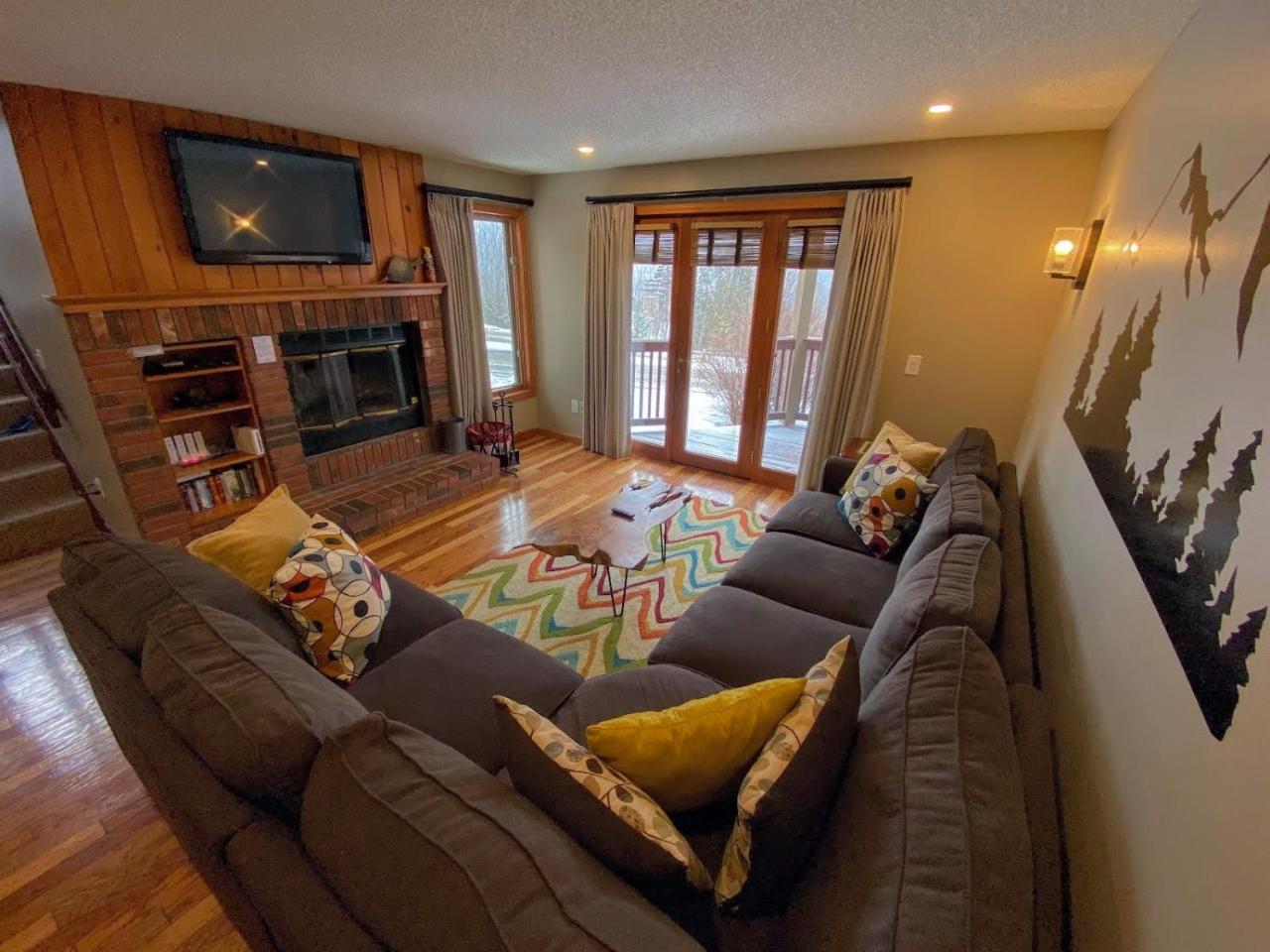 C1 Top Rated Ski In Ski Out Townhome Great views fireplaces fast wifi AC Short walk to slopes - photo 15