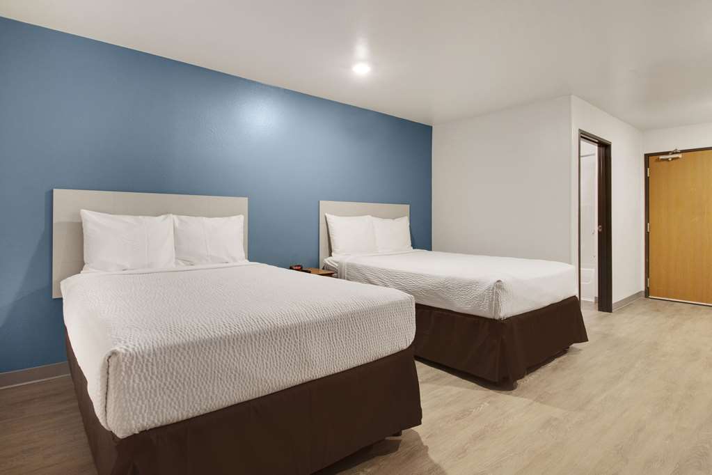 WoodSpring Suites Conroe - photo 8