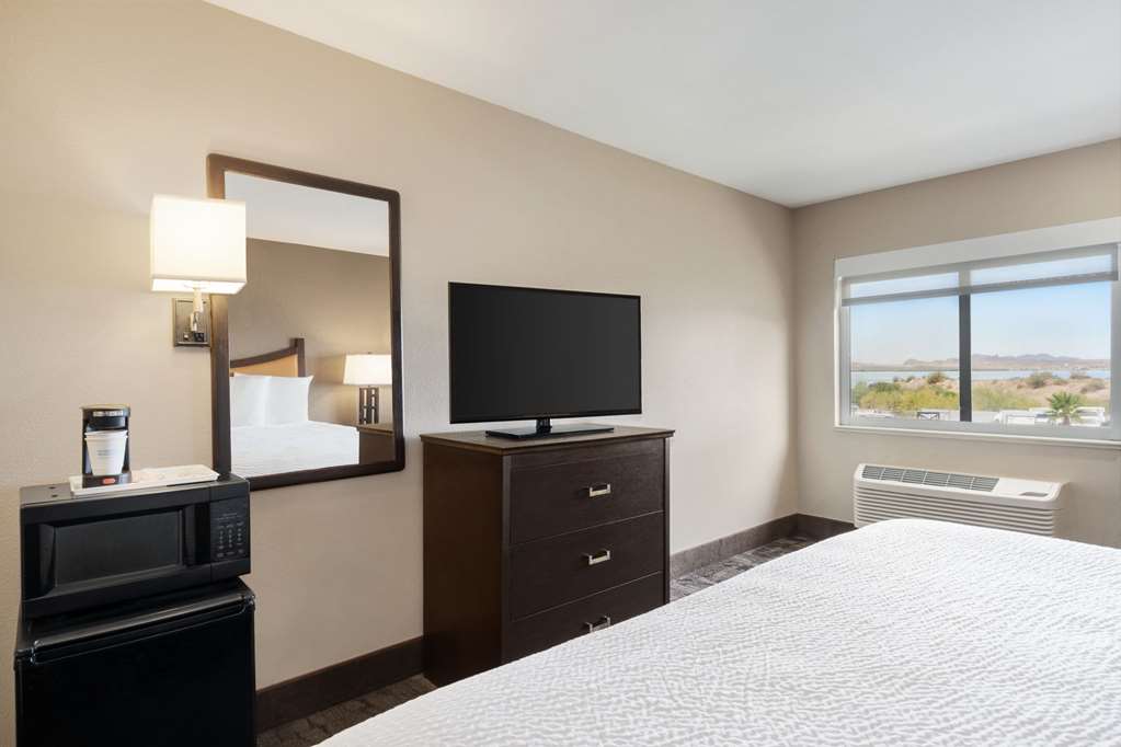 Travelodge by Wyndham Lake Havasu - photo 8